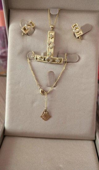 Conjunto de Joyas Dorado en Acero