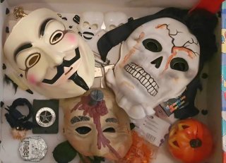 Lotes disfraces Terror y Complementos Halloween