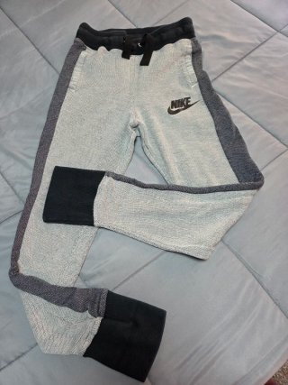 Pantalón de chándal Nike mujer gris y negro