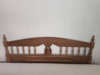 Cabecero de madera estilo clásico