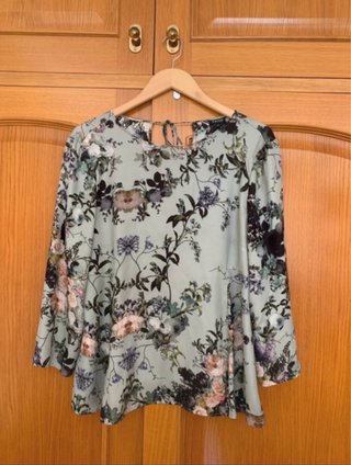 Blusa Elogy floral talla M