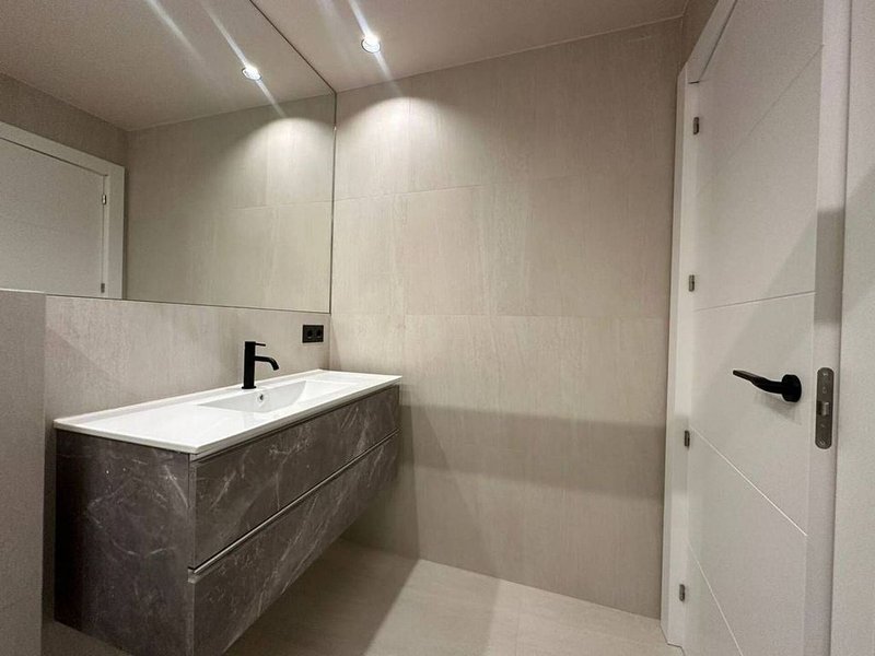 Piso de 3 habitaciones en alquiler en Escaldes-Engordany · 16 de 60
