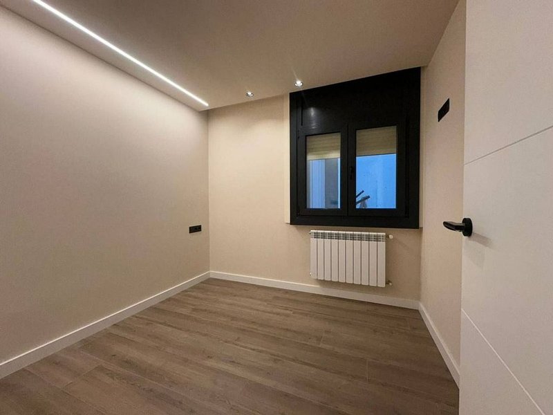 Piso de 3 habitaciones en alquiler en Escaldes-Engordany · 18 de 60