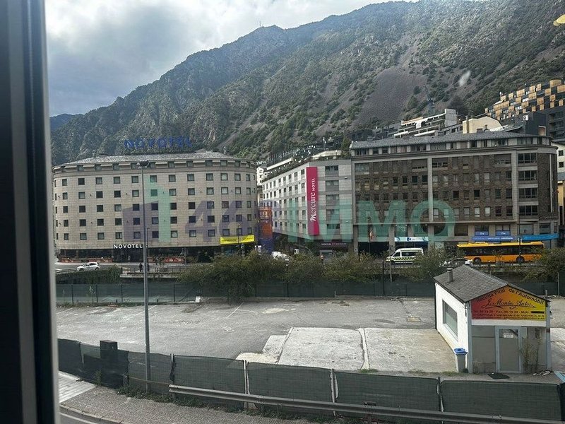 Commercial premises for rent in Andorra la Vella · 19 of 19