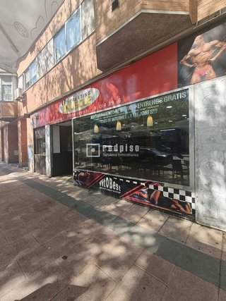Local comercial en venta en Parque Lisboa - La Paz en Alcorcón