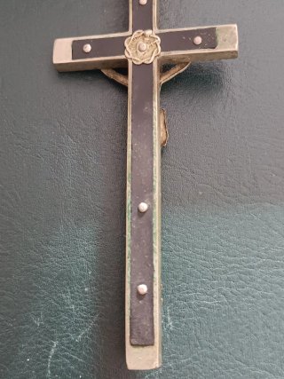 Crucifijo antiguo bronce Jesús calavera
