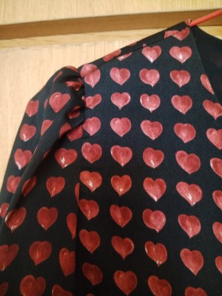 Vestido Zara estampado corazones
