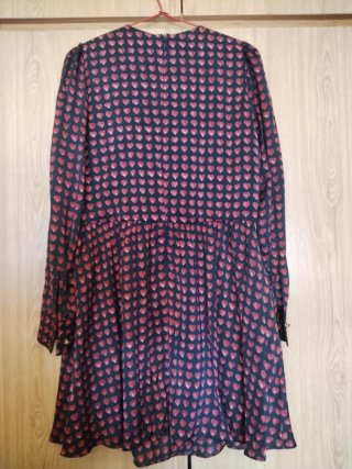 Vestido Zara estampado corazones