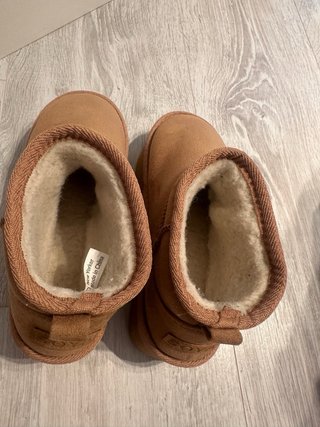 Botas UGG tipo botín talla 37