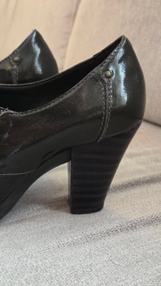 Zapatos Clarks vintage charol entre gris -negro