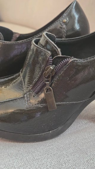 Zapatos Clarks vintage charol entre gris -negro