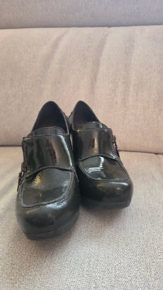 Zapatos Clarks vintage charol entre gris -negro