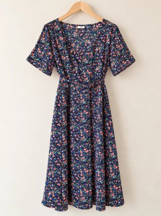 Vestido midi de flores JDY