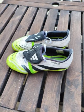 Botas de fútbol Adidas Predator infantiles