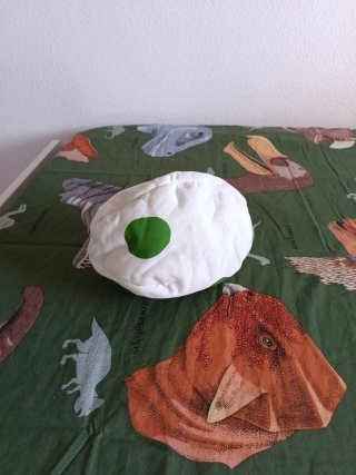 Peluche Huevo estegosaurio IKEA