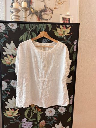 Blusa blanca holgada