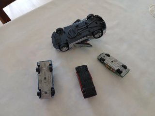 4 Coches de juguete antiguos