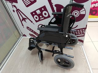 Sedia a Rotelle Stile Breezy