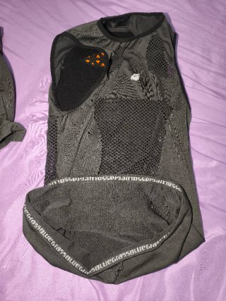 Protector de Espalda Bluegrass D3O !!!