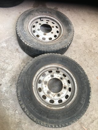3 Llantas Ford Transit Michelin 225/70R 15C