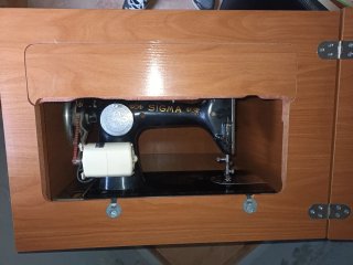 Máquina de coser antigua SIGMA