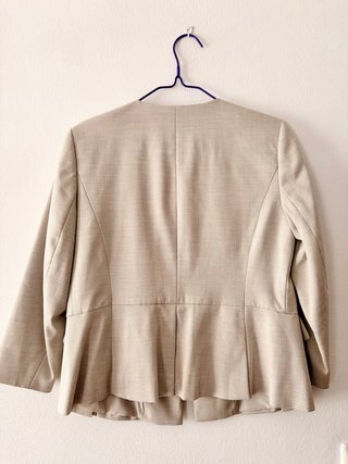 Traje dos piezas mujer Ann Taylor beige