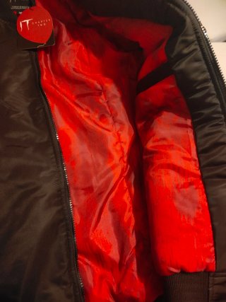 Cazadora Bomber IT Chapter Two Negra Roja