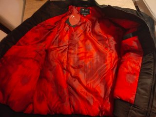 Cazadora Bomber IT Chapter Two Negra Roja
