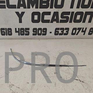 MOLDURA PARACHOQUES DERECHO MERCEDES USADO