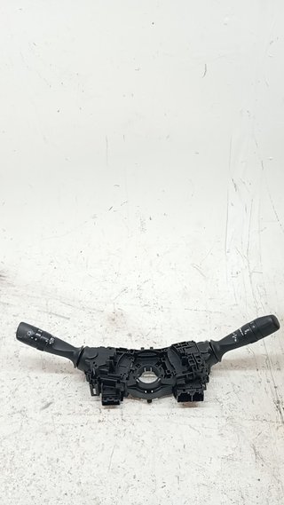 979627 MANDO MULTIFUNCION TOYOTA AURIS