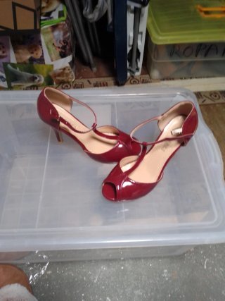 Zapatos de tacón charol granate