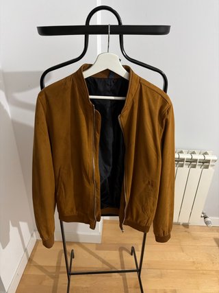 Cazadora Estilo Bomber Marrón