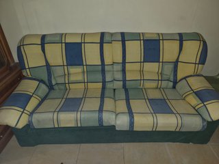Sofá de tela estampado