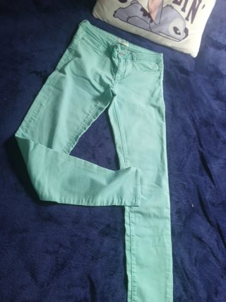 Pantalón verde talla M mujer