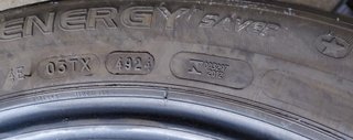 2 Ruedas Michelin 175/65 R15 88H