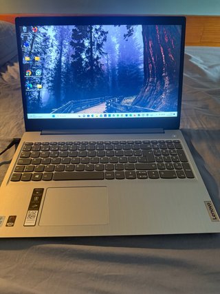 Lenovo IdeaPad 3 Intel Core i7 8GB RAM