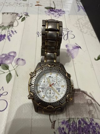 Reloj Lotus Titanium Esfera Blanca y Oro