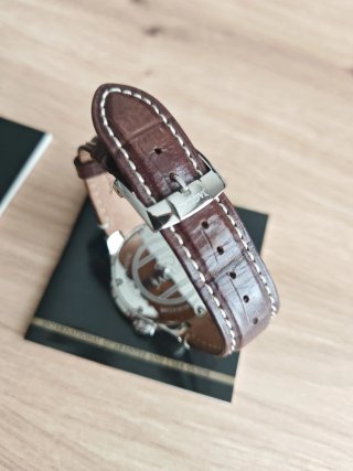 Reloj Jaguar J1200 con Correa de Piel