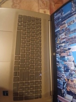 HP Laptop 17 Grigio/Argento