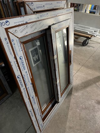 Ventana de PVC Corredera Roble Dorado