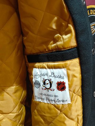 Cazadora Anaheim Ducks NHL Negra y Roja
