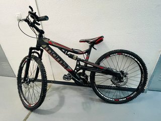 Bicicleta de Montaña Moma Equinox 26