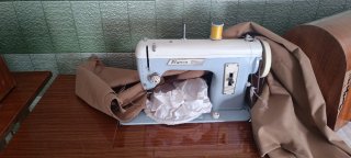 Lote 6 Máquinas de Coser Antiguas Alfa y Singma