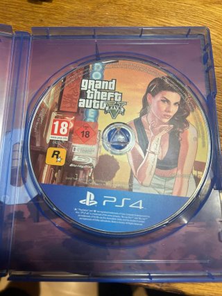 PS4 Slim 500GB Negra Wifi
