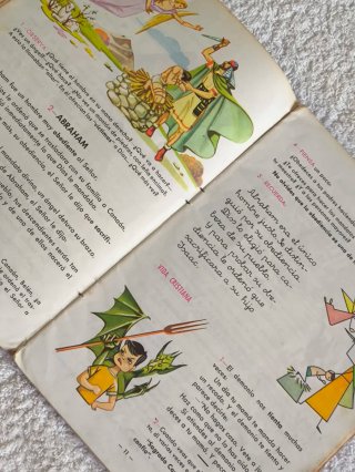 ANTIGUO LIBRO ESCOLAR DE RELIGIÓN 2° EGB AÑO 1966