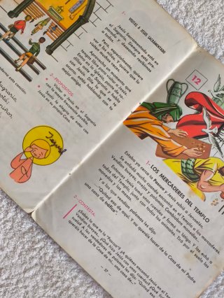 ANTIGUO LIBRO ESCOLAR DE RELIGIÓN 2° EGB AÑO 1966