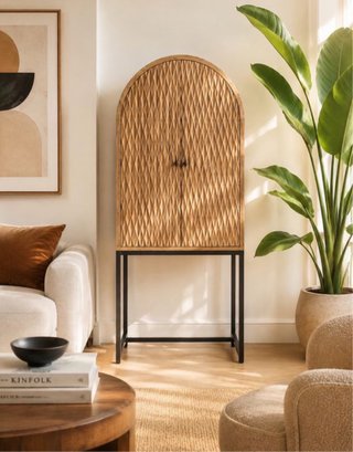 Mueble Bar de Madera con Diseño Geométrico