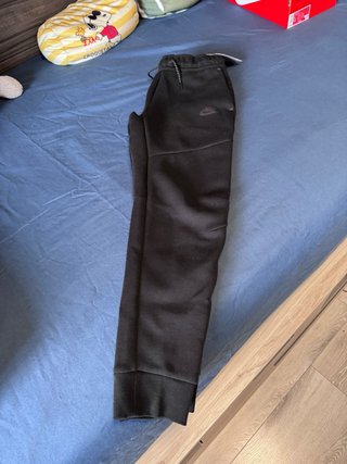 Pantalón de chándal Nike negro nuevo