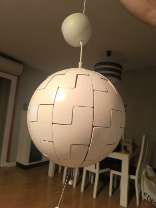 Lámpara de techo Ikea juvenil blanca