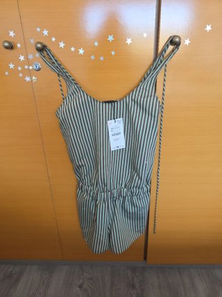 Mono corto Zara rayas verde y marrón Talla XS